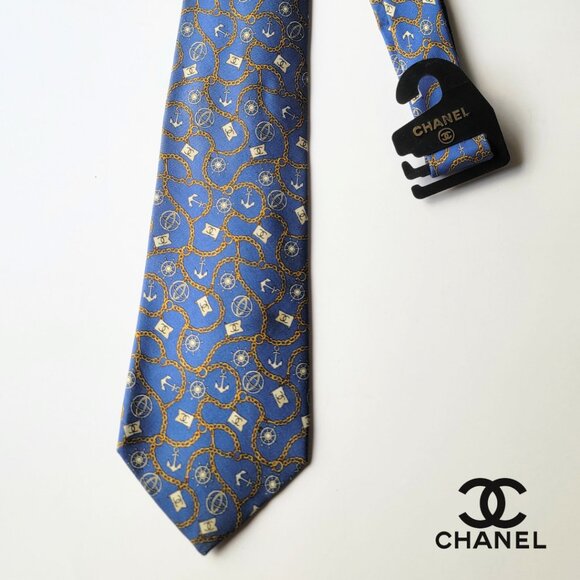 CHANEL Men's Vintage Tie 100% Silk Made in Italy blue nautical pattern and CCs - Picture 1 of 5